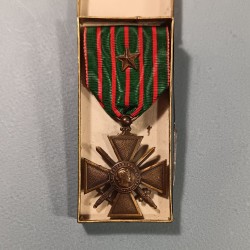 FRANCE CROIX DE GUERRE 1914-1918 AVEC UNE ETOILE POUR CITATION DU REGIMENT FRENCH WAR CROSS 1914 1918
